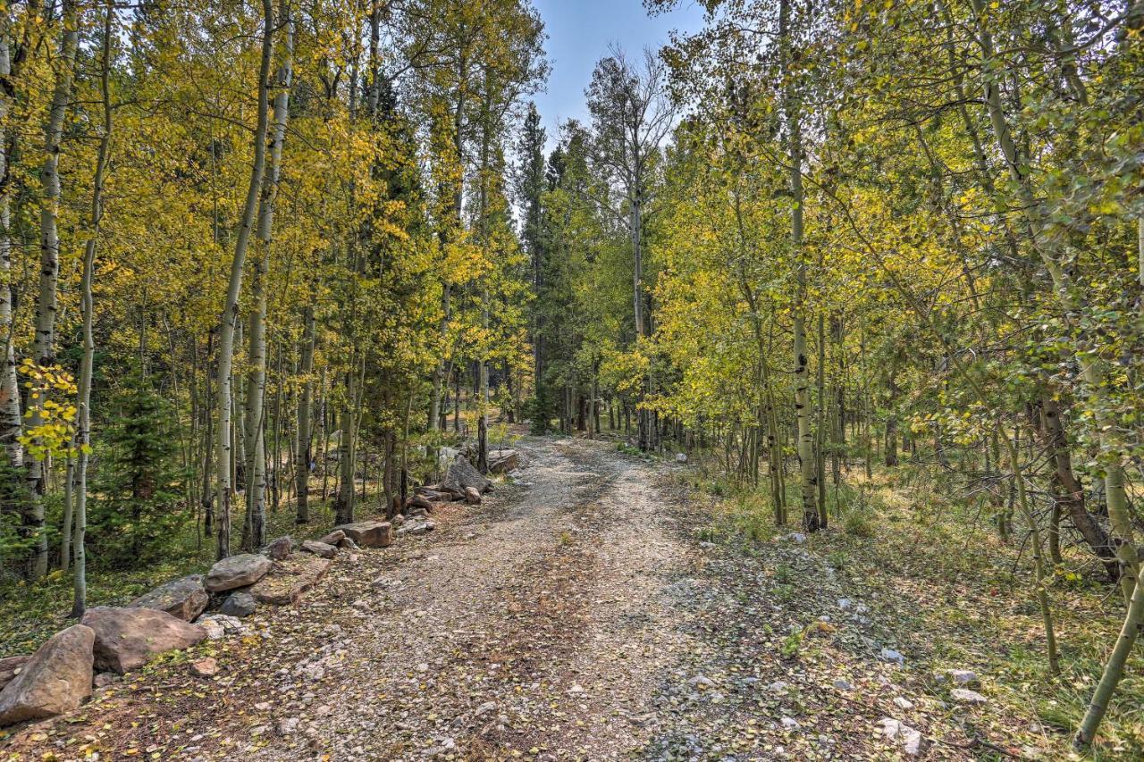 Secluded Casper Mtn Cabin Fire Pit, 12 Mi To Town Crimson Dawn Экстерьер фото
